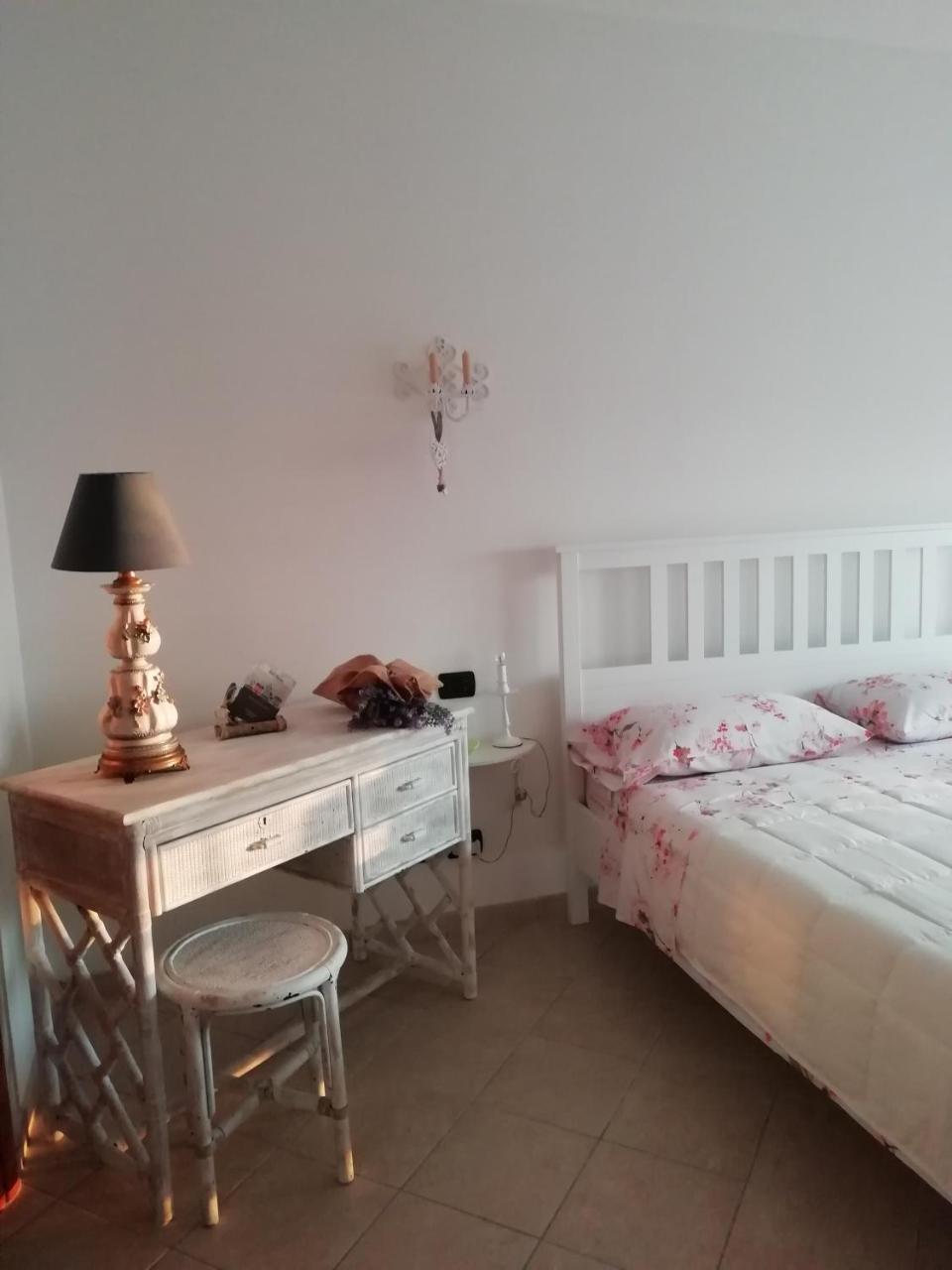 Beti House Heart'S And Roses Rooms Ponte Galeria Rom bilde
